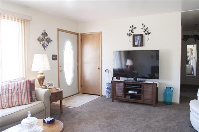 8013 Sunny Ln, Fort Wayne, IN 46835 photo 3