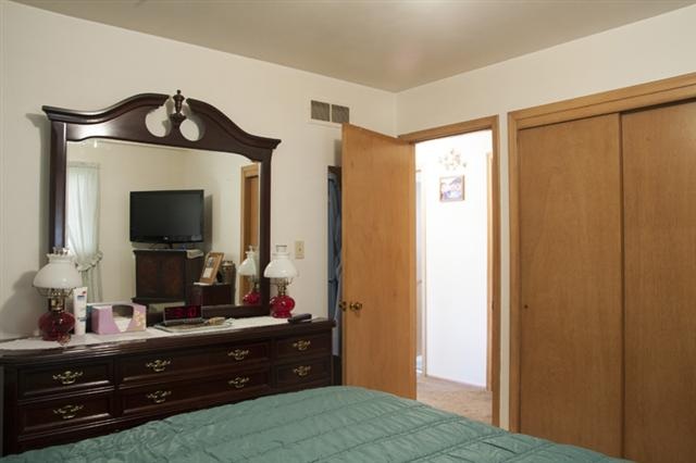 8013 Sunny Ln, Fort Wayne, IN 46835 photo 9