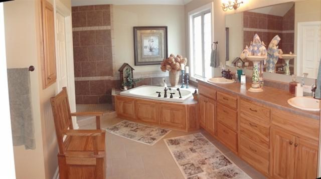 111 Tawney Eagle Ct, Huntertown, IN 46748 photo 18