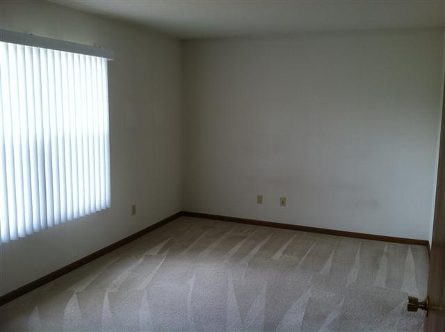4130 Senica Dr, Fort Wayne, IN 46818 photo 2