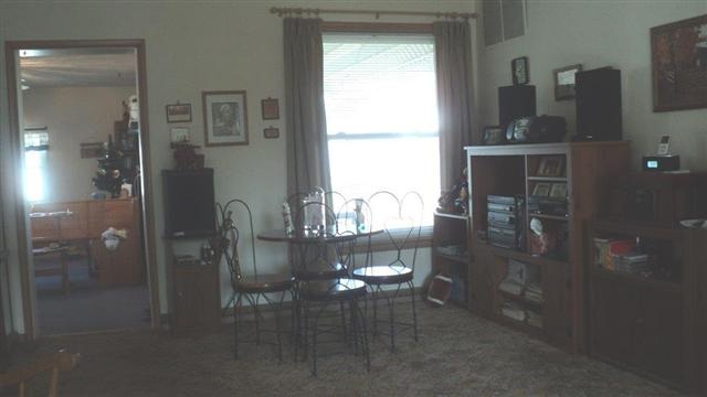 217 Allen St, Monroeville, IN 46773 photo 4