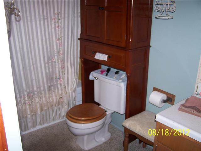 210 W Andrews St, Monroe, IN 46772 photo 9