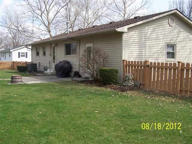 210 W Andrews St, Monroe, IN 46772 photo 5
