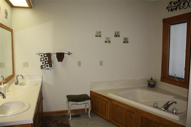 11411 Woodshire Ct, Fort Wayne, IN 46845 photo 15