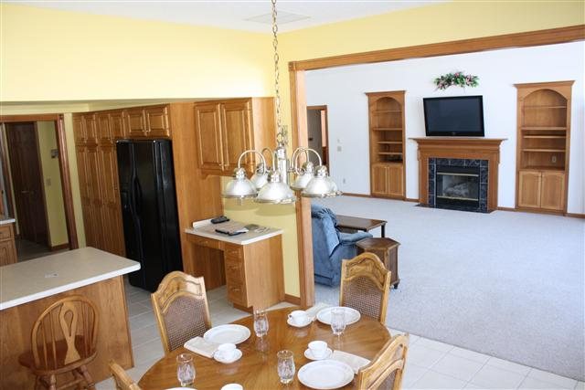 11411 Woodshire Ct, Fort Wayne, IN 46845 photo 3