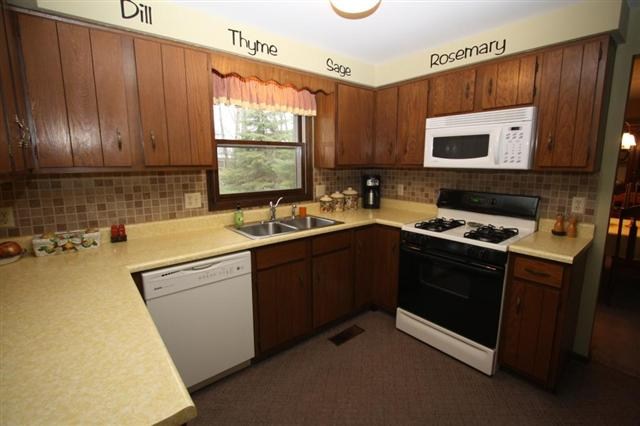 3431 Jasper Ln, Fort Wayne, IN 46816 photo 4