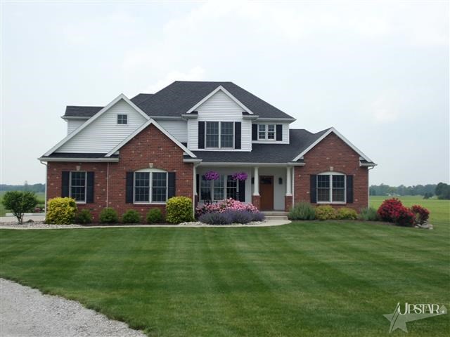 3811 N Blue Lake Rd, Churubusco, IN 46723 photo 1