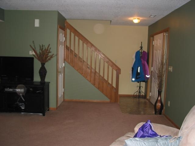 512 Briarfield Dr, Fort Wayne, IN 46825 photo 8
