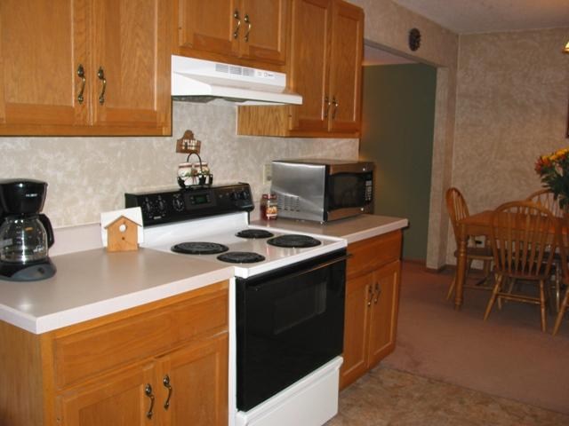 512 Briarfield Dr, Fort Wayne, IN 46825 photo 4