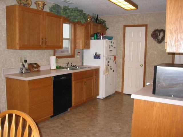 512 Briarfield Dr, Fort Wayne, IN 46825 photo 16