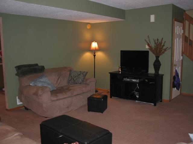 512 Briarfield Dr, Fort Wayne, IN 46825 photo 2