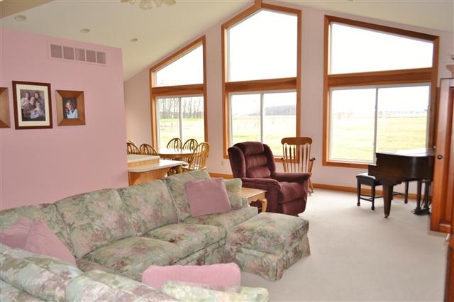 9505 Hartzell Rd, Fort Wayne, IN 46816 photo 4