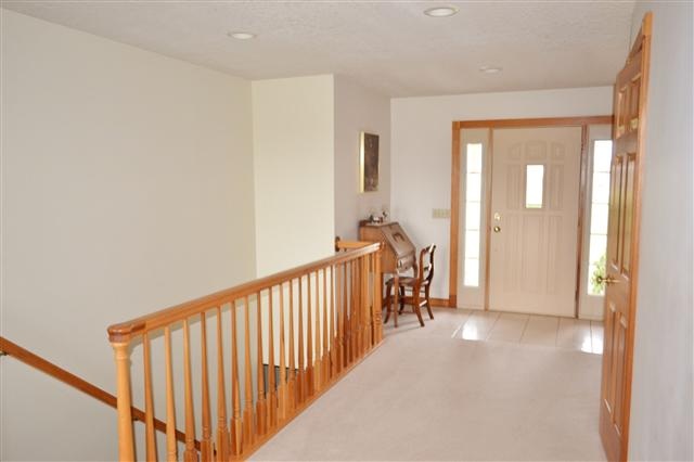 9505 Hartzell Rd, Fort Wayne, IN 46816 photo 3