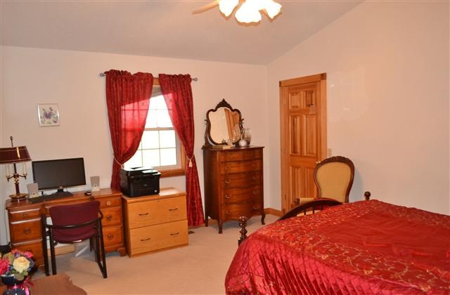 9505 Hartzell Rd, Fort Wayne, IN 46816 photo 11