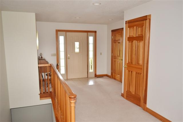 9505 Hartzell Rd, Fort Wayne, IN 46816 photo 2