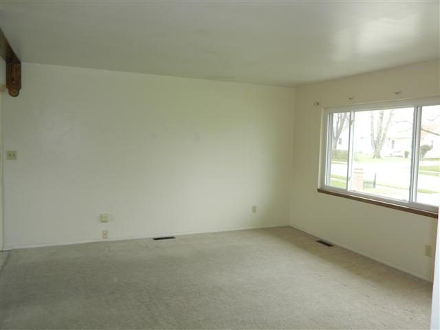 2211 Maplewood Rd, Fort Wayne, IN 46819 photo 3