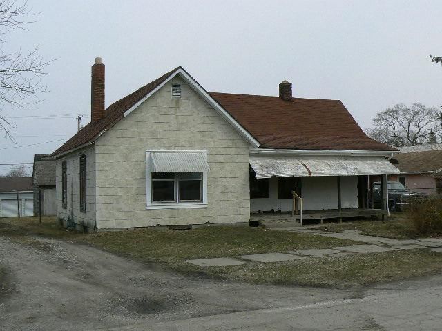 111 N Guilford St, Garrett, IN 46738 photo 1