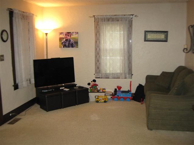 821 S Marion St, Bluffton, IN 46714 photo 3