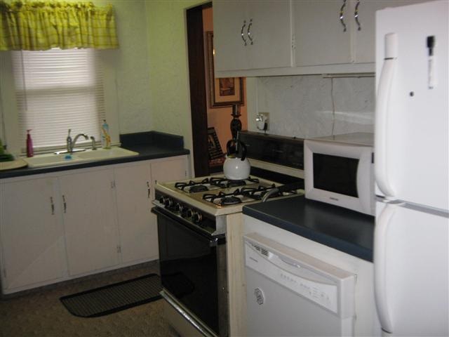 821 S Marion St, Bluffton, IN 46714 photo 4