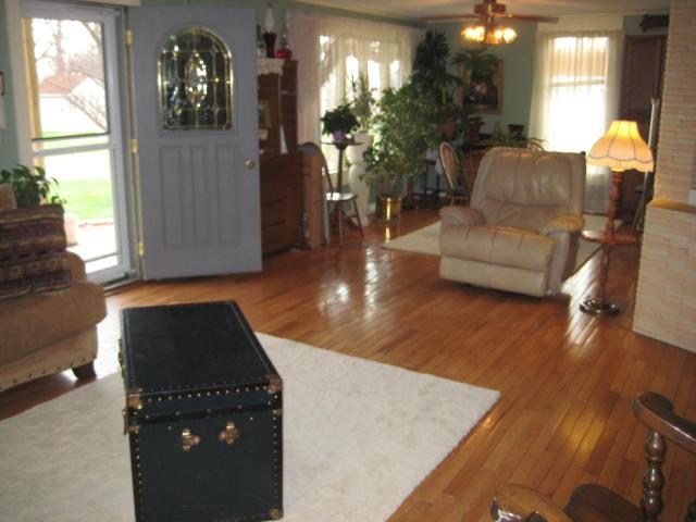 5791 E North St, Ossian, IN 46777 photo 4
