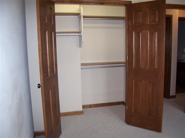 8527 Backwater Dr, Fort Wayne, IN 46818 photo 12