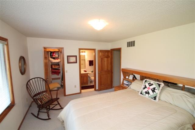 2628 Bluewater Trl, Fort Wayne, IN 46804 photo 20