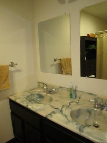 409 W Main St, Butler, IN 46721 photo 11