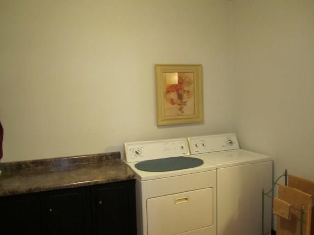 409 W Main St, Butler, IN 46721 photo 12