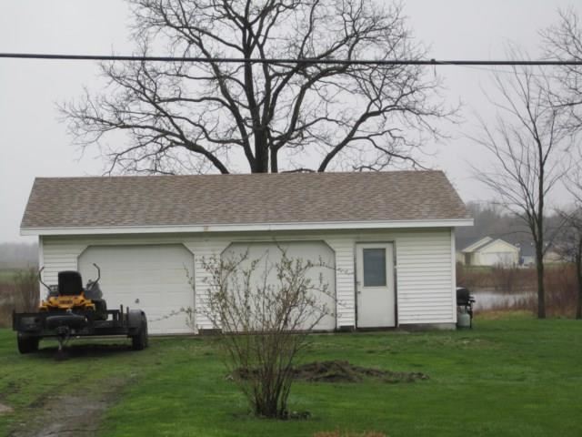 409 W Main St, Butler, IN 46721 photo 14