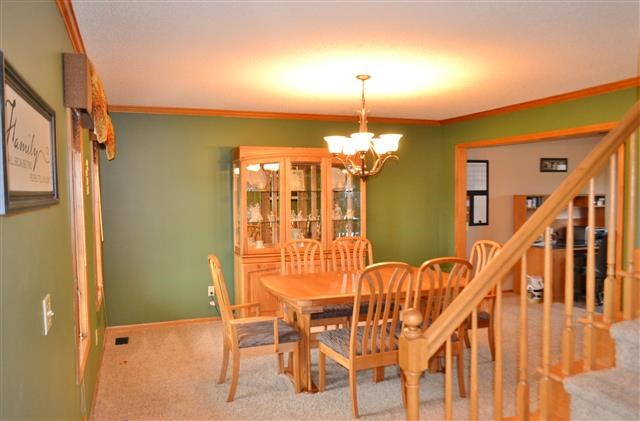 208 White Field Dr, Fort Wayne, IN 46804 photo 4