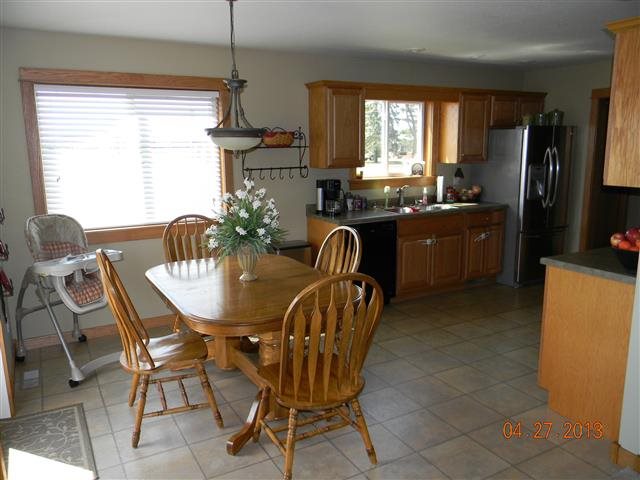 703 W Union St, Ligonier, IN 46767 photo 3