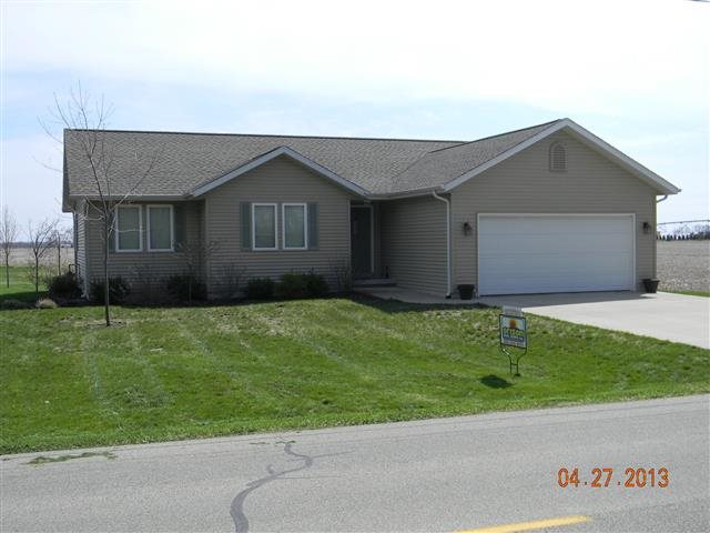703 W Union St, Ligonier, IN 46767 photo 1