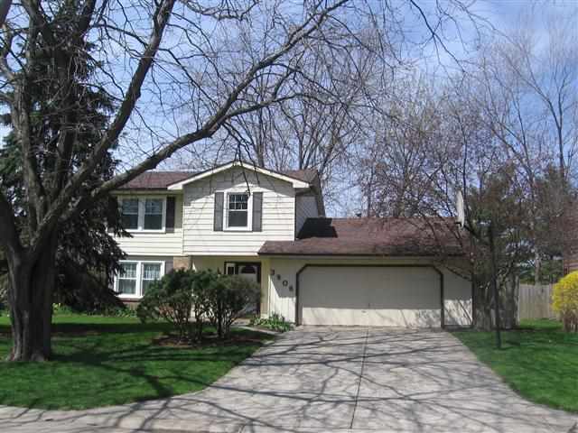 3906 Aboite Lake Dr, Fort Wayne, IN 46804 photo 1