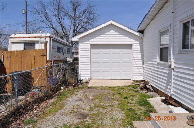 209 Corwin Ln, Fort Wayne, IN 46816 photo 3