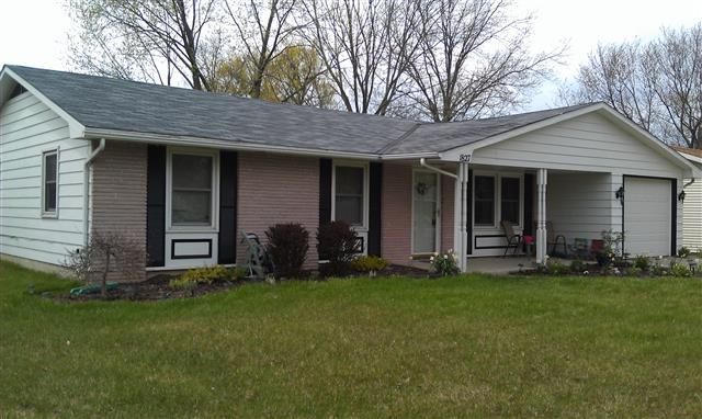 1827 Coronet Dr, Fort Wayne, IN 46815 photo 1