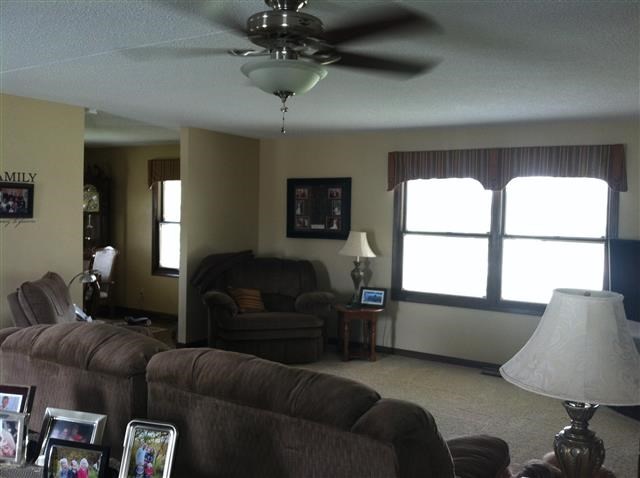 8725 E Diane Dr, Ossian, IN 46777 photo 4