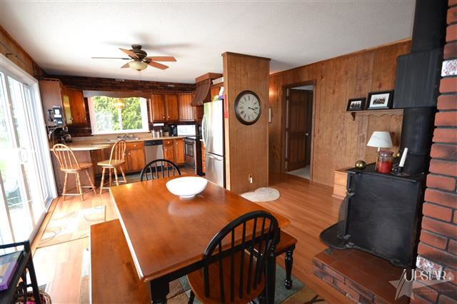 640 Lane 275 Turkey Lk, Hudson, IN 46747 photo 9