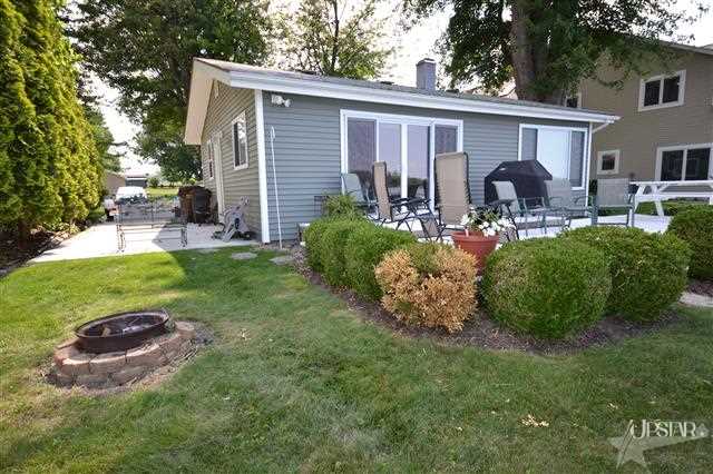 640 Lane 275 Turkey Lk, Hudson, IN 46747 photo 3