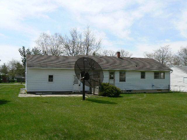2112 Broadmoor Ave, Fort Wayne, IN 46818 photo 2