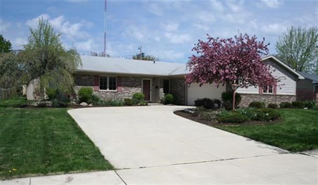 3014 Shalimar Cir, Fort Wayne, IN 46808 photo 1