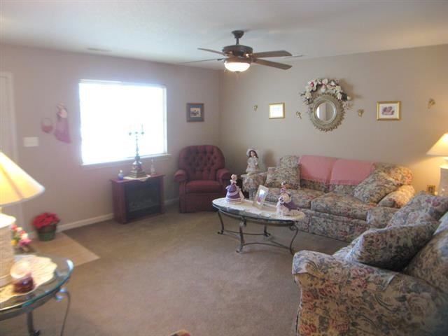 215 W Spring St #b, Bluffton, IN 46714 photo 3
