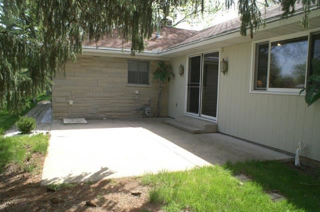 2934 Grandview Dr, Fort Wayne, IN 46804 photo 3