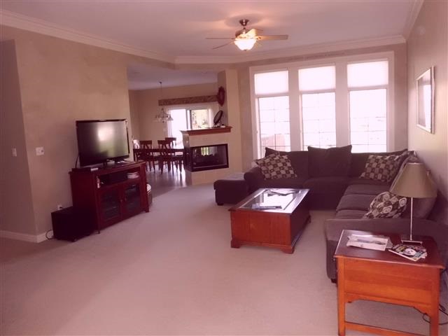 12015 Golden Harvest Dr, Fort Wayne, IN 46845 photo 5
