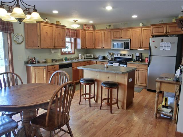 1917 Danny Dr, Fort Wayne, IN 46818 photo 4