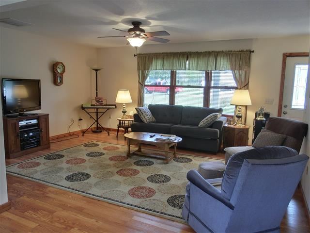 1917 Danny Dr, Fort Wayne, IN 46818 photo 3