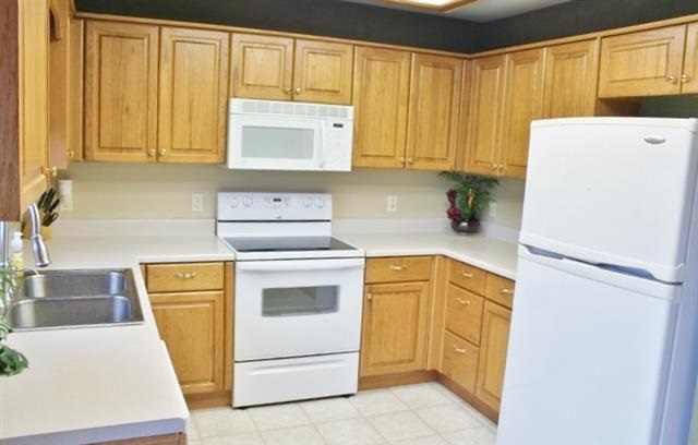 9326 Ballymore Dr, Fort Wayne, IN 46835 photo 4
