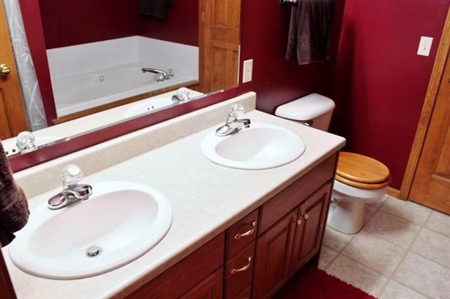 9326 Ballymore Dr, Fort Wayne, IN 46835 photo 21