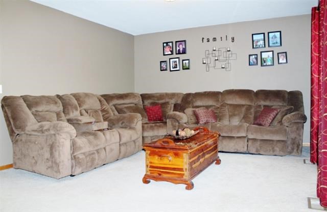 9326 Ballymore Dr, Fort Wayne, IN 46835 photo 16