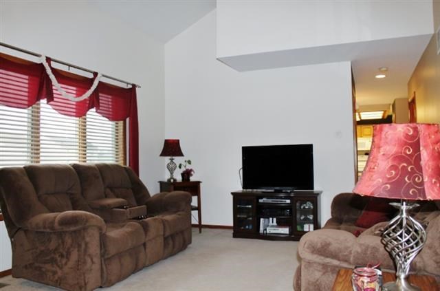 9326 Ballymore Dr, Fort Wayne, IN 46835 photo 11