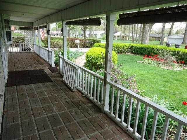 3614 Abbott St, Fort Wayne, IN 46806 photo 2